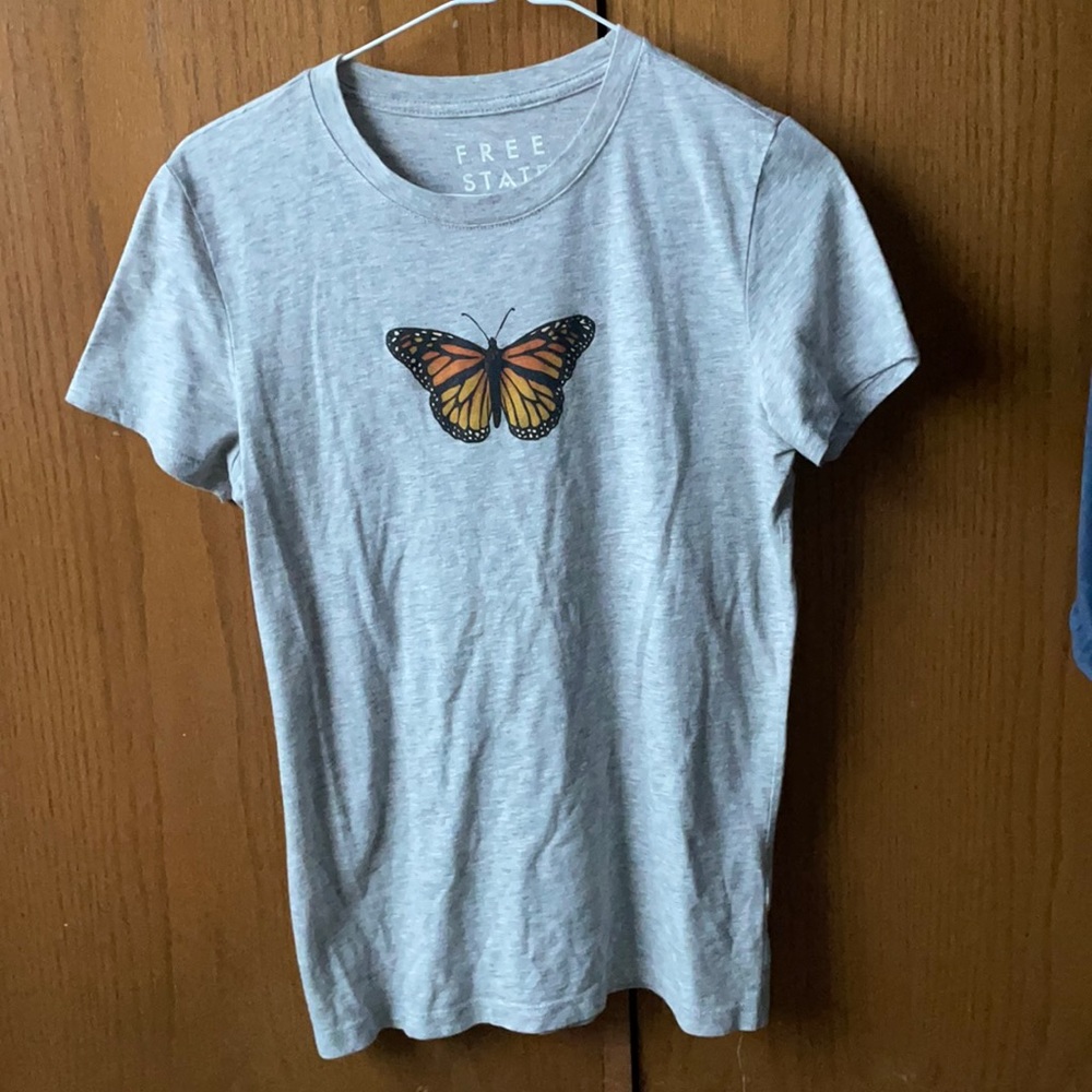 SMALL but is stretchy